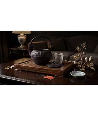 Oitomi Violet Cast Iron Teapot 1 —  Decoration Luxury | Maison Imperiale