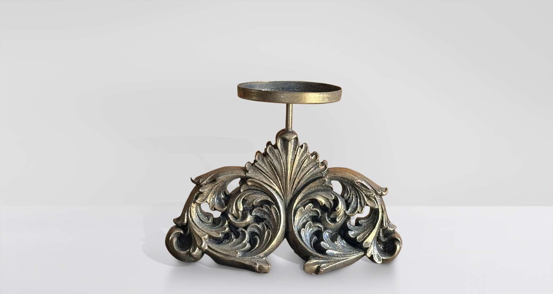 Chandaleir baroque Or antique